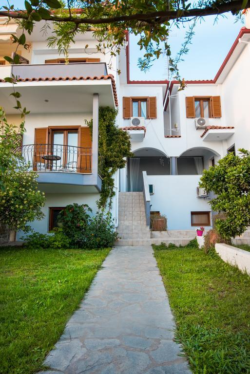 Bouganvillia Homes Nikiti  Extérieur photo